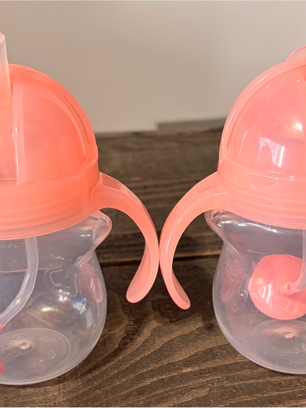 New Set of 2 Munchkin Pink Training Sippy Cups with Handles and Straw